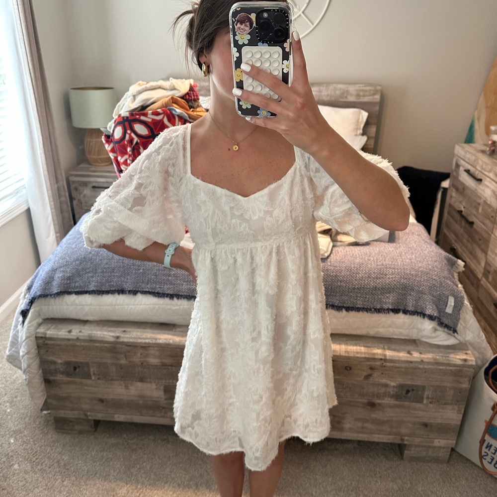 Vestique Dress